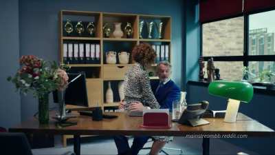 Sophie Okonedo Squeezes a Man&rsquo;s Balls in Flack 2x1