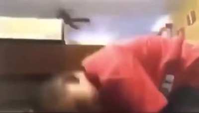 Mano como eu amo esse v&iacute;deo se pudesse dava replay infinito.