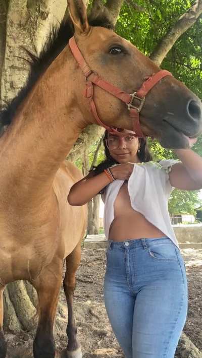 im the horniest farmergirl in arizona