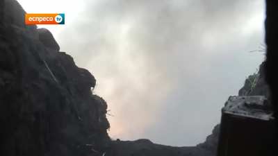 Ukrainian soldiers of the 39th Territorial Defense Battalion come under "separatist" mortar fire while manning a trench near Ilovaisk - 8/24/2014