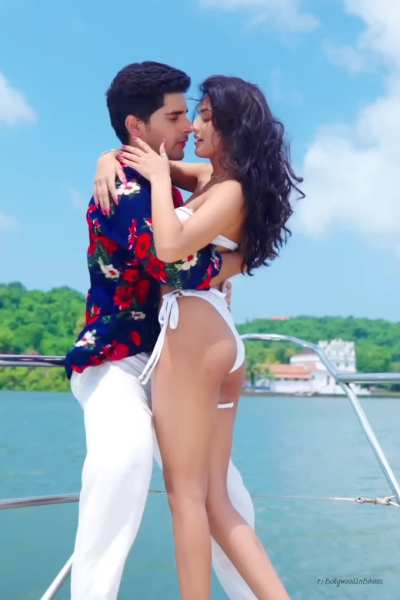 Sanchi Rai in "Raah Mein Unse" Music Video - I