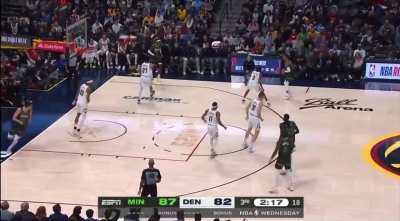 [Highlight] Jaden McDaniels blocks Jamal Murray’s 3-point jumper, then hits the corner 3 over Murray on the other end