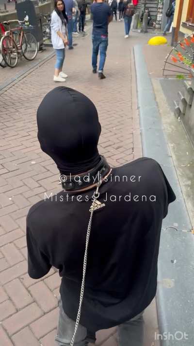 It was so cool to walk a slave through the streets of Amsterdam, people laughed at him and applauded me