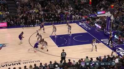 [Highlight] Davion Mitchell guards the entire Jazz team, then finishes the possession with the rebound