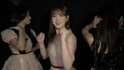[220917] Yujin, Chaehyun &amp;amp; Dayeon Twitter update: Kep1er Japan Debut Showcase Live &amp;lt;𝙁𝙇𝙔-𝙐𝙋&amp;gt;