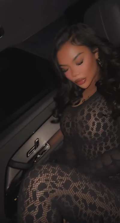 She so damn fine💦💦