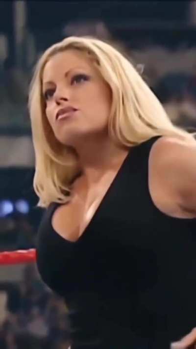 Trish Stratus