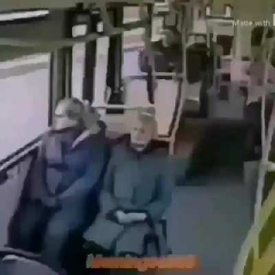 🎵