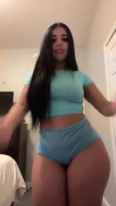 Thickest girl on tiktok pt2
