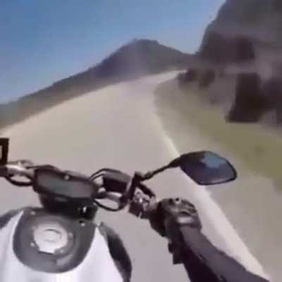 N&Atilde;O CANSO DE VER ESSE VIDEO 😂😂😂