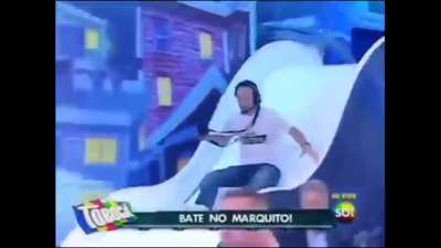 Aviso: perigo de desgra&ccedil;amento mental severo ao assistir o produto audiovisual abaixo