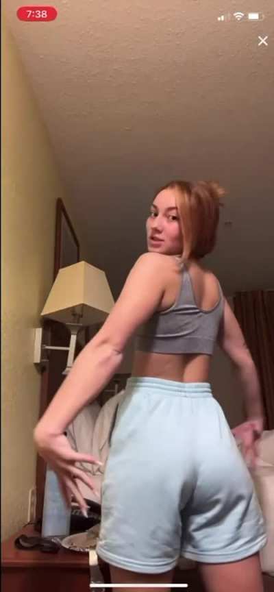 Don&rsquo;t usually post vids of the girls I trick on tiktok live but ppl have been wanting it so,here you go. Play the sound. She says &ldquo;do you really want me to stick out my tongue.. is that, something you want?&rdquo; That&rsquo;s hot asf 🥵 of course that&rsquo;s what I want. 