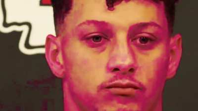 Mahomes eyebrows almost launch into orbit over the words "Shaq Barrett"