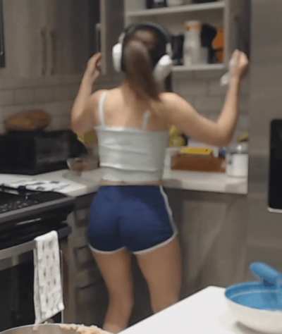 Staryuuki Dancing