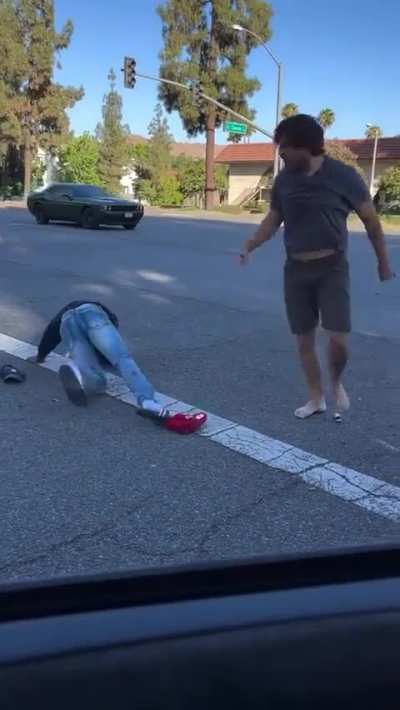 şu kaldırıp k&uuml;t diye yere vurmak kadar havali bisey yok amk