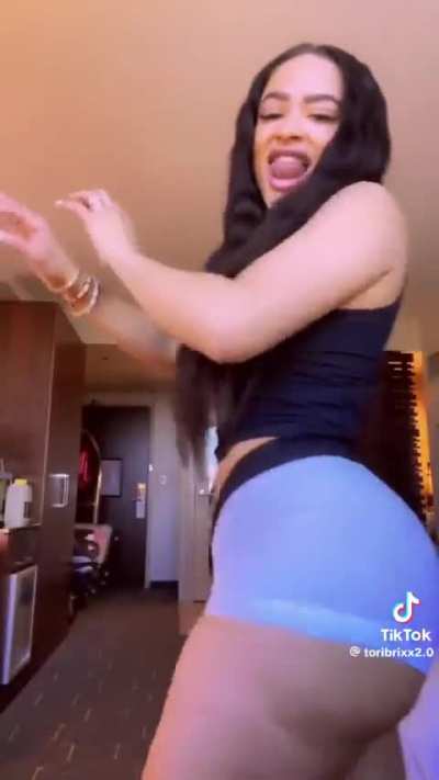 Damn she fine 
