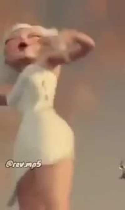 '-'