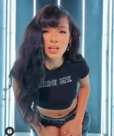 Emaza queen of the westcoast can&rsquo;t say she not bad af in this video if no blogs want to support her they hating this raw talent