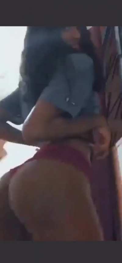Putinha da victoria Simmons (ela tem um amigos pr&oacute;ximos no insta, mas &eacute; pago, ent&atilde;o se algum guerreiro quiser se sacrificar kkk)