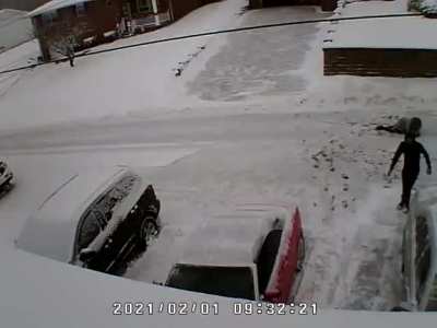 Man kills his neighbors over snow dispute