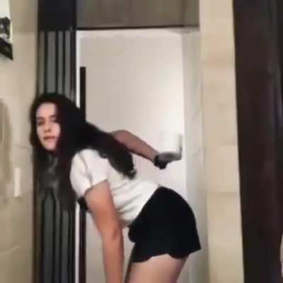 Perfectly cut THONK