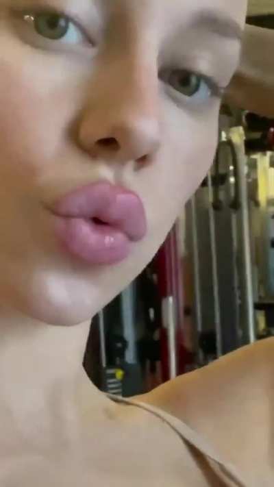 Ester Exposito