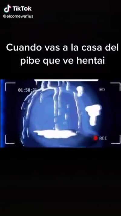 El que ve comics en chochox 😳