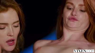 Jia Lissa, Lacy Lennon