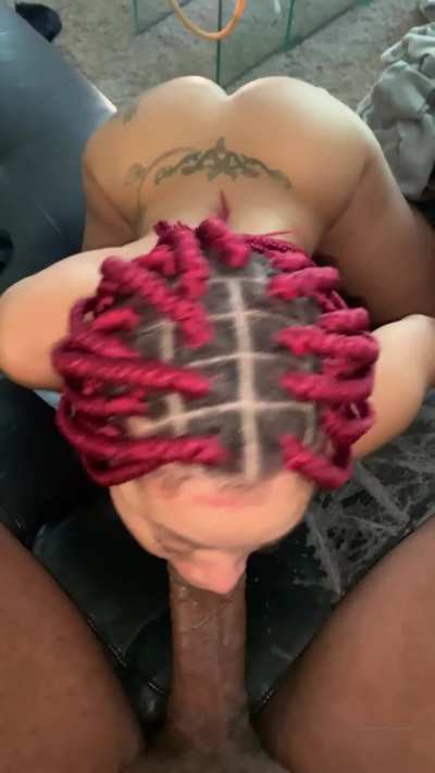Baddie sucking dick