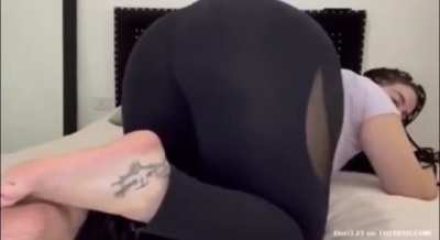 r/Bigbootygirlfarts Lounge