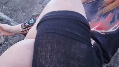 I need someones head between my thighs