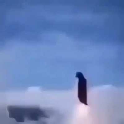 Omai va mou shindeiru