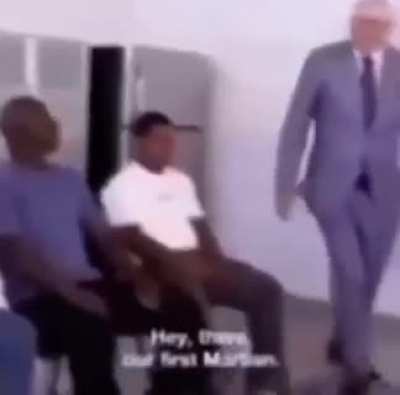 Hipnotizaram o cara