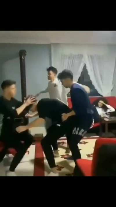netflix_&ouml;zet.mp4