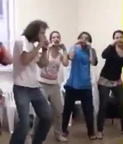 Lembrete que esse pessoal se diz mais inteligente e estudado que voc&ecirc;.