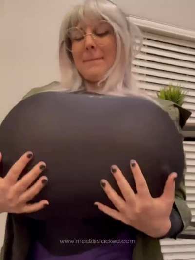 EXPANDING TITS! (Model u/madzisstacked see link in comments)