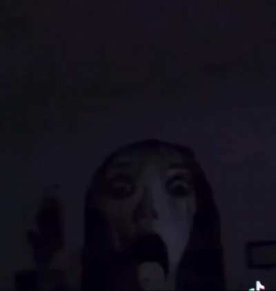 It just gets worse as you stare