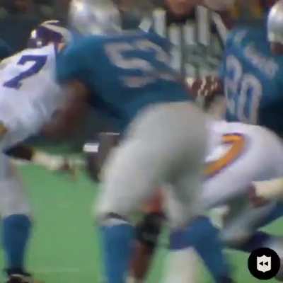 [Highlight] In 1997, Barry Sanders rushed for over 100 yards in 14 consecutive games