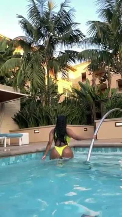 Baecation vibes