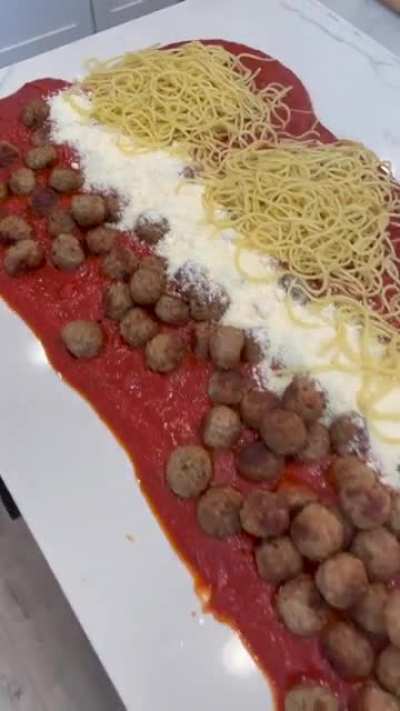 "Mess free" and fun way to serve pasta for a large group...