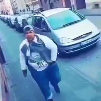 Babaannem anime kızlarının ger&ccedil;ek olmadığını s&ouml;yledi?