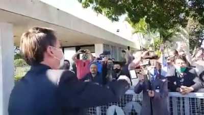 Bolsonaro acordou hoje sem paci&ecirc;ncia para o gado