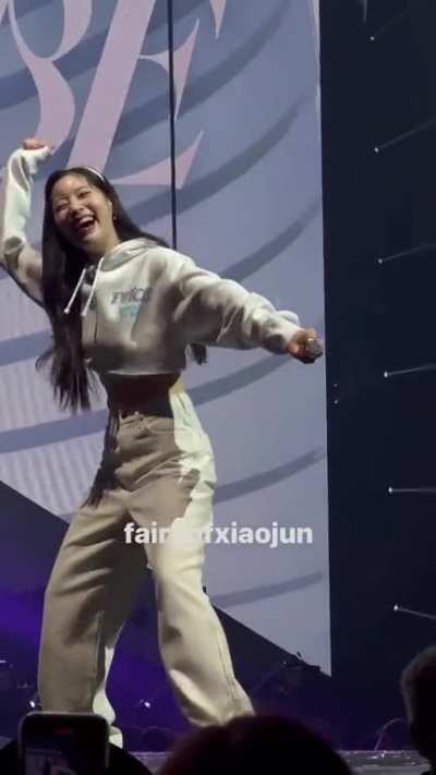 230624 (CDT) - Dahyun is fully recovered and is still cheering anytime "TT" is mentioned