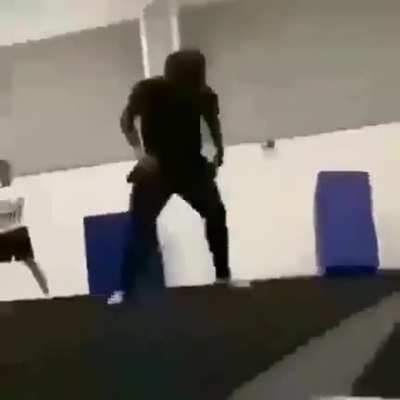 Artes marciais.