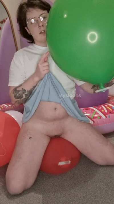Cute lil balloon bounces in a skirt 🥰 perfect outfit for looning tbh