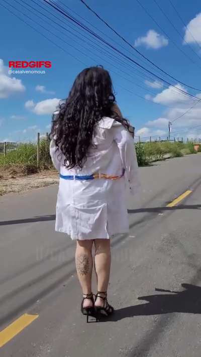 No need for clothes [GIF]