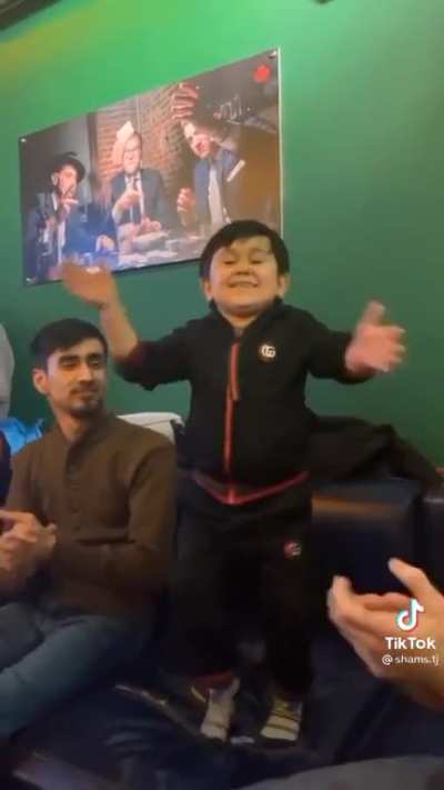 The king dancing