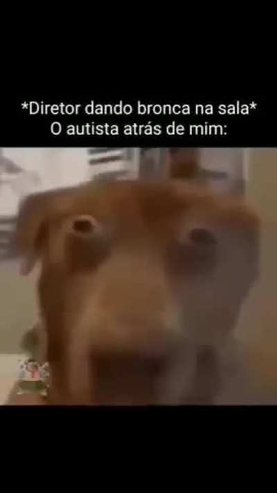 Isso j&aacute; aconteceu, mas o mlk tava mandando umas groselhas no meio do Hino nacional hahahaha