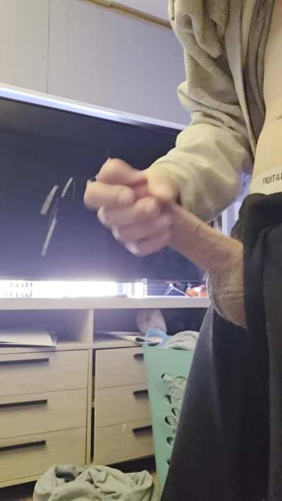 [30] Woke up with morning wood and had to knock it out before work 14 hours here I cum