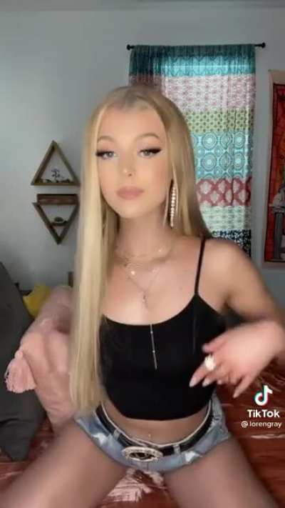 Love how she &ldquo;leans into&rdquo; the lyrics in this old TikTok